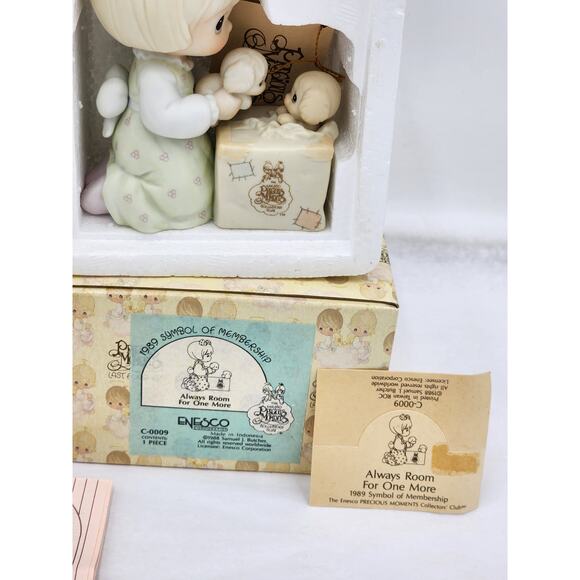 Precious Moments Figurine Always Room For One More Vintage Puppies W/Box Tags - Picture 4 of 5